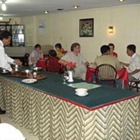 Komajaya Komaratih Hotel Tawangmangu Buitenkant foto