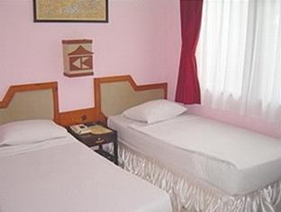 Komajaya Komaratih Hotel Tawangmangu Buitenkant foto
